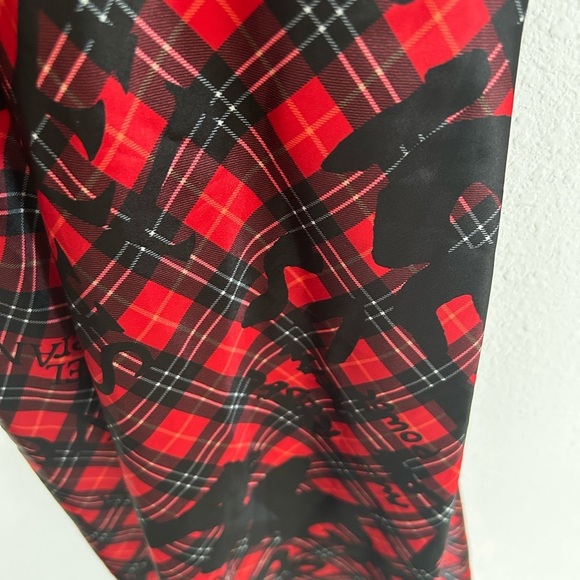 Victoria’s Secrets Dream Angel Women’s Red & Black Plaid Slip & Robe Set
Size S - Picture 10 of 12